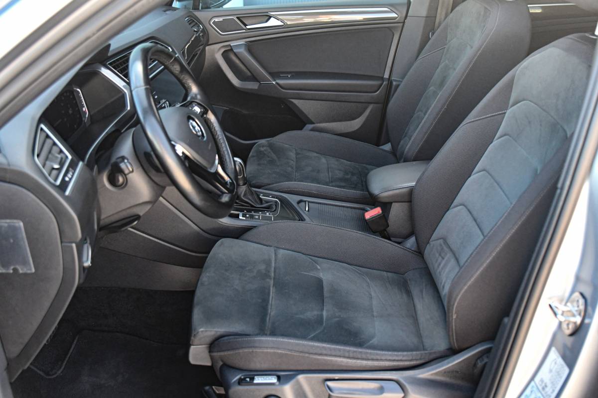 Volkswagen Tiguan Allspace Volkswagen Tiguan Allspace 1.5 TSI R-Line, 7 persoons, Pano, Massage, Dynaudio, ACC, Camera, Dodehoek, Virtual, Trekhaak!