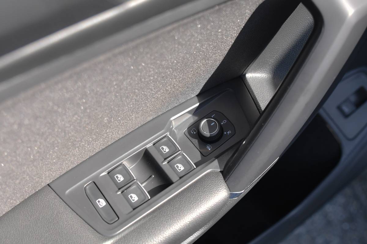 Volkswagen Tiguan Allspace Volkswagen Tiguan Allspace 1.5 TSI R-Line, 7 persoons, Pano, Massage, Dynaudio, ACC, Camera, Dodehoek, Virtual, Trekhaak!