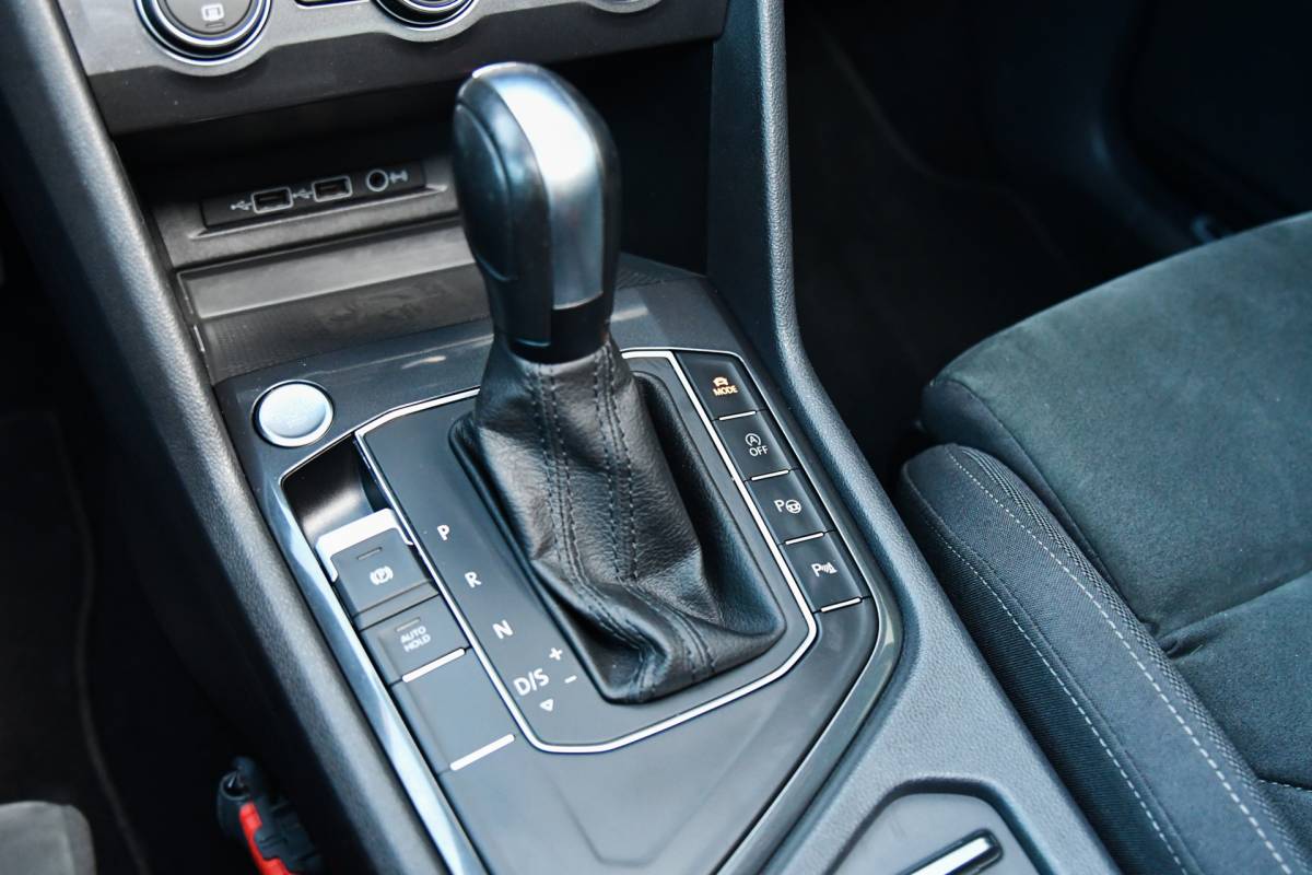 Volkswagen Tiguan Allspace Volkswagen Tiguan Allspace 1.5 TSI R-Line, 7 persoons, Pano, Massage, Dynaudio, ACC, Camera, Dodehoek, Virtual, Trekhaak!