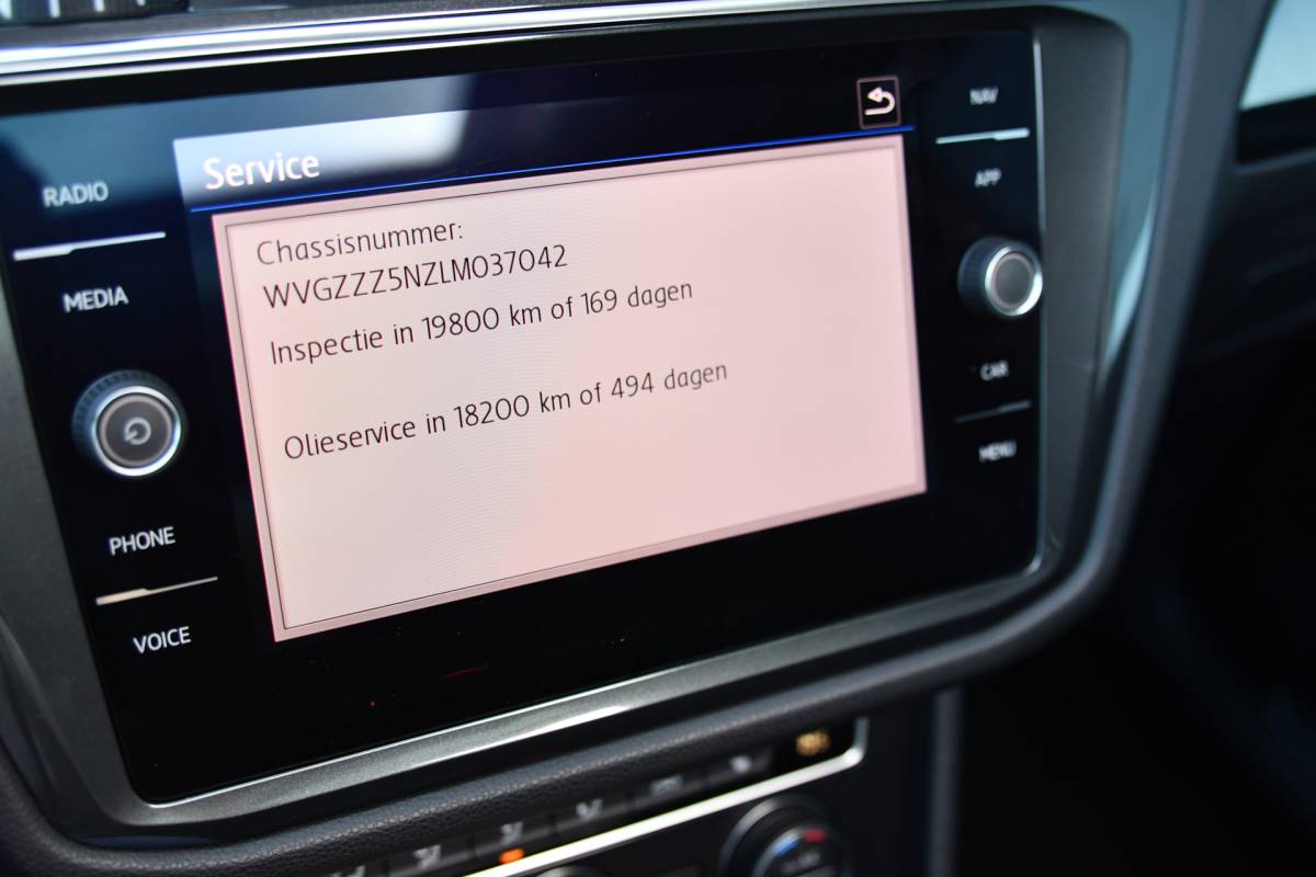 Volkswagen Tiguan Allspace Volkswagen Tiguan Allspace 1.5 TSI R-Line, 7 persoons, Pano, Massage, Dynaudio, ACC, Camera, Dodehoek, Virtual, Trekhaak!