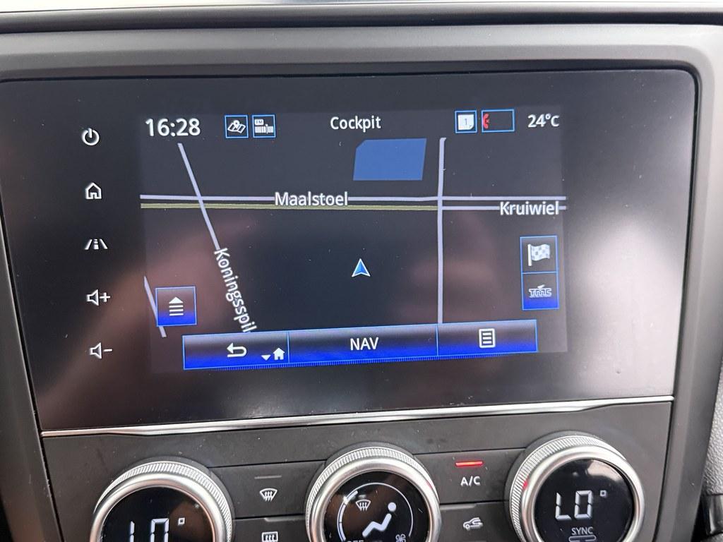 Renault Kadjar Renault Kadjar 1.3 TCe 140pk Intens Trekhaak/Ecc/Nav/Stoelverw / 1500kg trekgewicht
