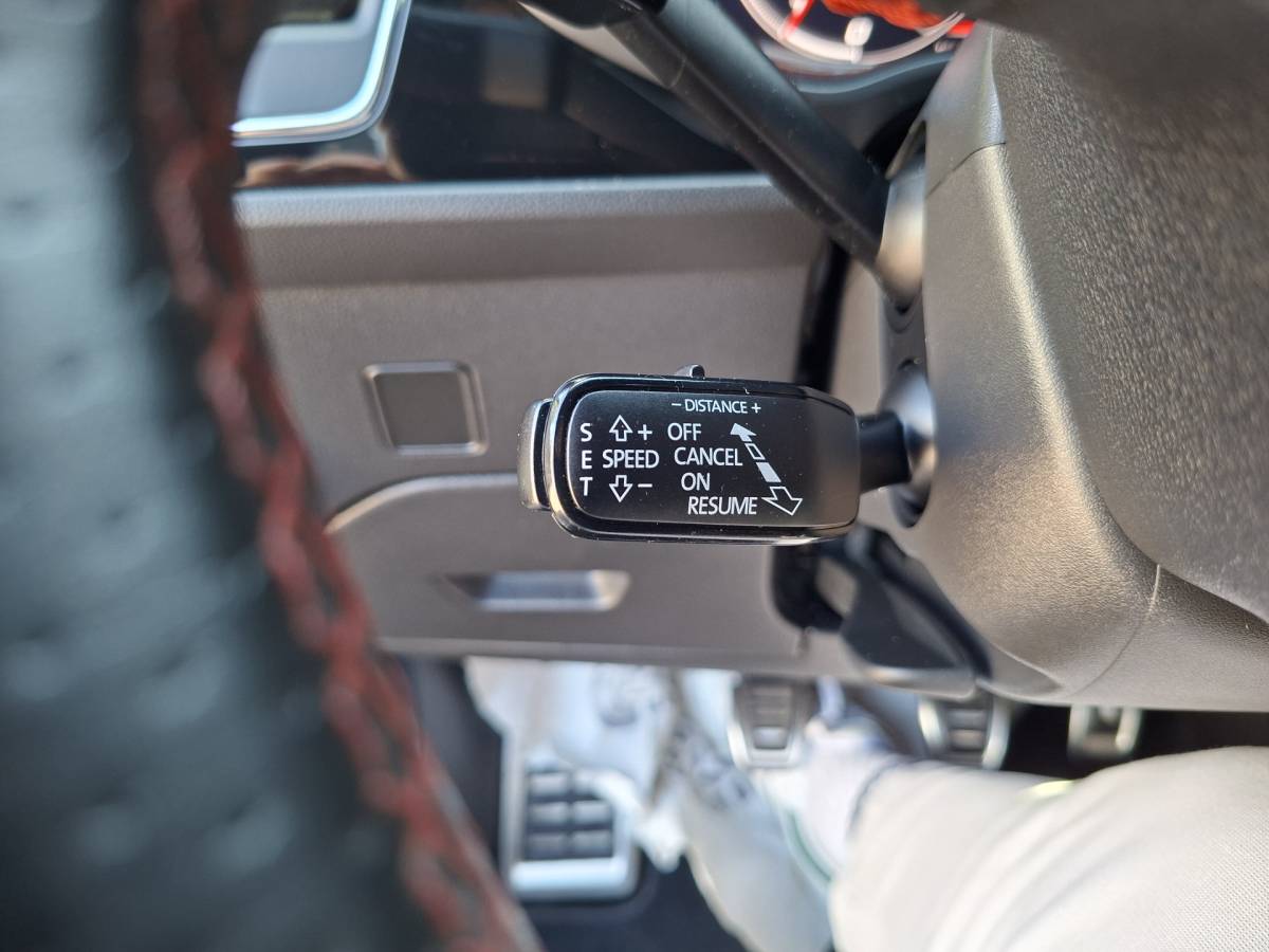 SEAT Leon SEAT Leon ST 1.5 TSI FR 150pk Carplay Camera Stoelverw. Business Intense