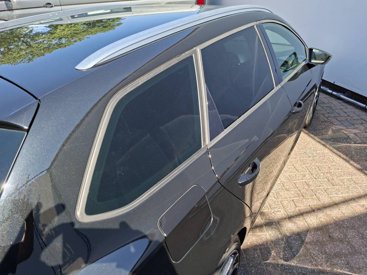 SEAT Leon SEAT Leon ST 1.5 TSI FR 150pk Carplay Camera Stoelverw. Business Intense