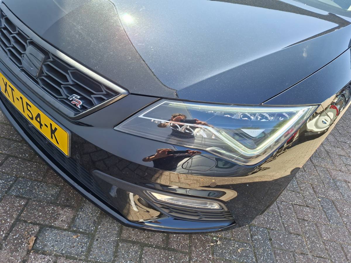 SEAT Leon SEAT Leon ST 1.5 TSI FR 150pk Carplay Camera Stoelverw. Business Intense