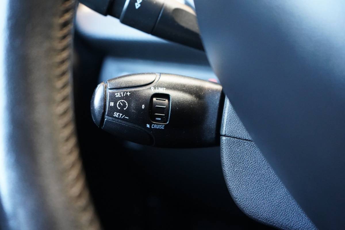 Peugeot 208 Peugeot 208 1.2 PureTech Allure | PDC | CRUISE | AIRCO | APK