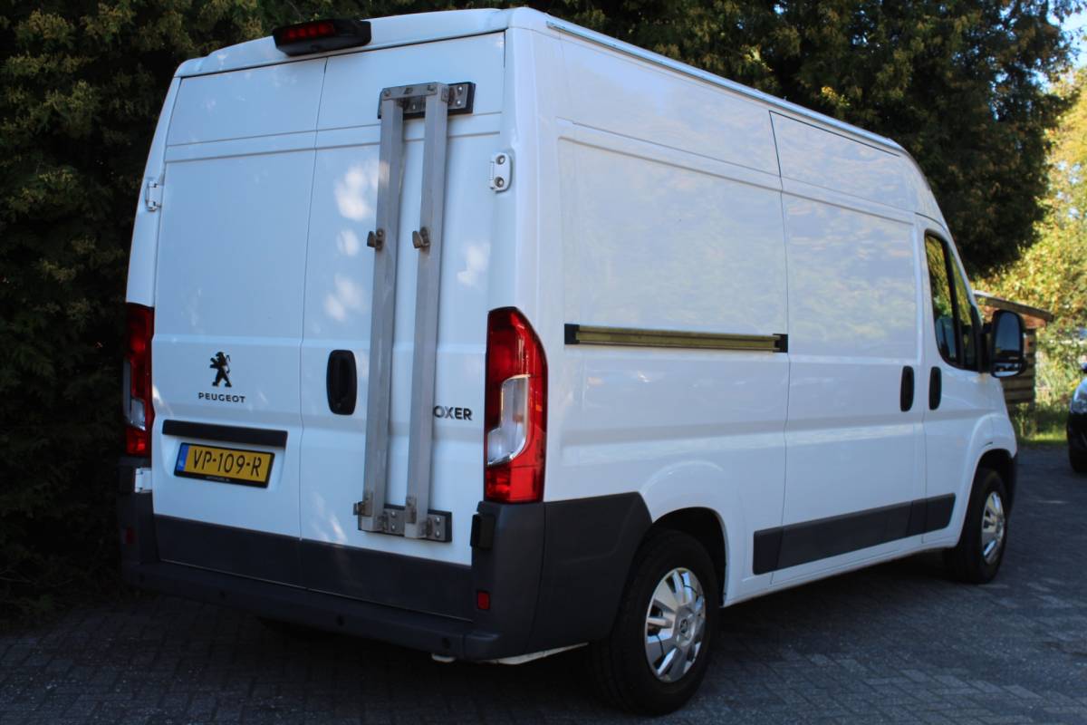 Peugeot Boxer Peugeot Boxer 330 2.2 HDI L2H1 DC Profit+ 130PK | Parkeercamera | Navigatie | Cruise Control | PDC