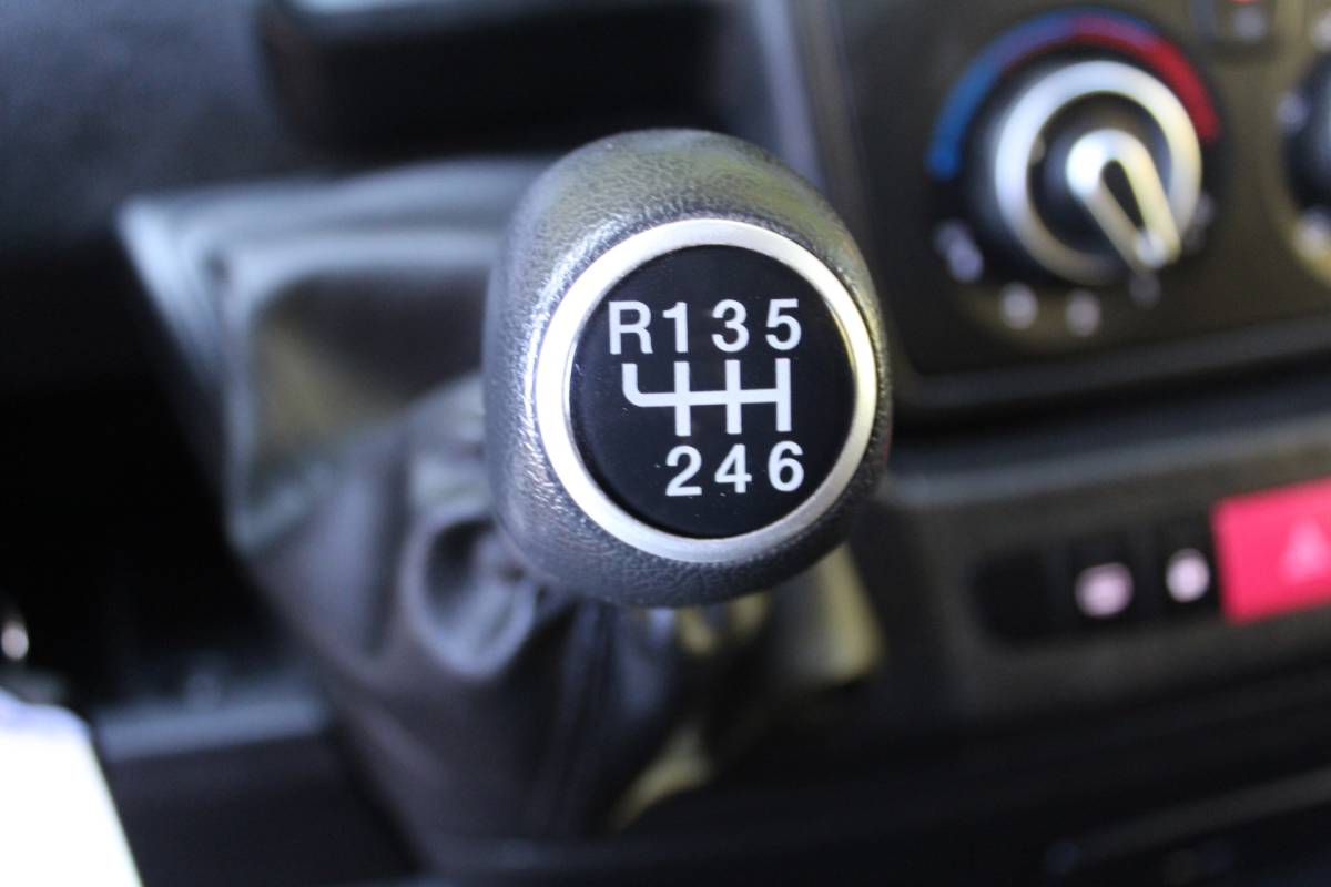 Peugeot Boxer Peugeot Boxer 330 2.2 HDI L2H1 DC Profit+ 130PK | Parkeercamera | Navigatie | Cruise Control | PDC