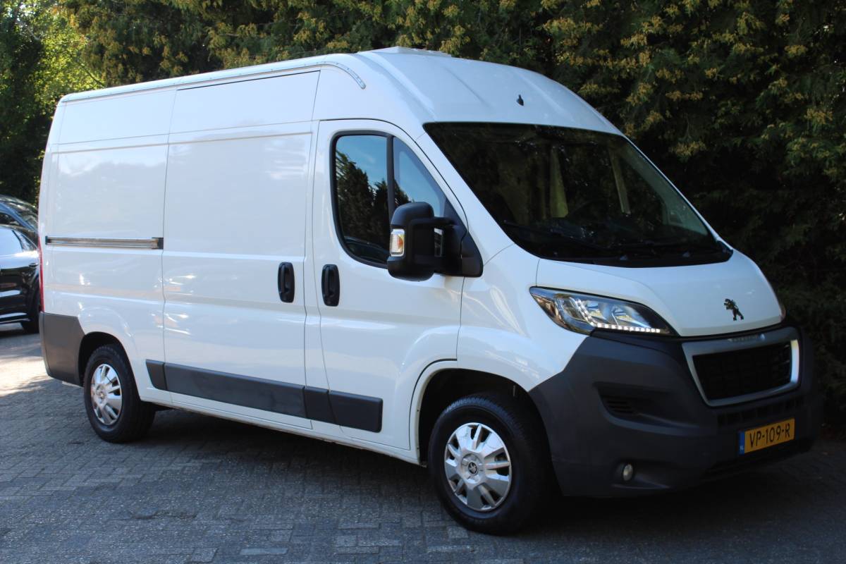 Peugeot Boxer Peugeot Boxer 330 2.2 HDI L2H1 DC Profit+ 130PK | Parkeercamera | Navigatie | Cruise Control | PDC