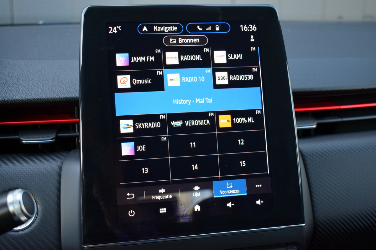 Renault Clio Renault Clio 1.0 TCE R.S. Line ECC | Carplay | RS Zetels | Keyless | Full Map Navi