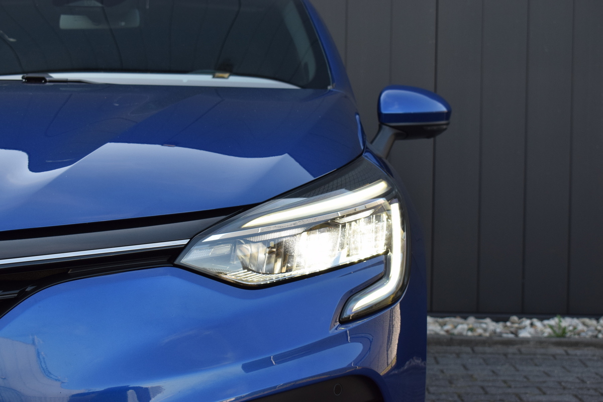 Renault Clio Renault Clio 1.0 TCE R.S. Line ECC | Carplay | RS Zetels | Keyless | Full Map Navi