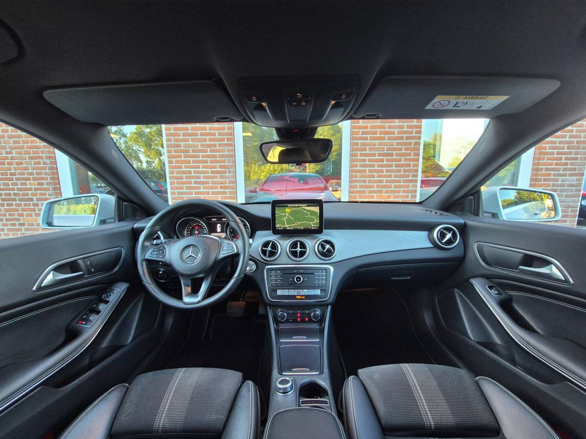 Mercedes-Benz CLA Mercedes-Benz CLA-klasse Shooting Brake 180 Business Solution 122PK 5drs AUTOMAAT airco, cruise, navi, pdc, camera, carplay