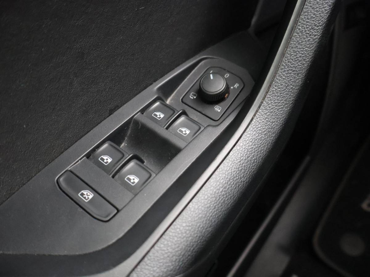 Škoda Kodiaq Skoda Kodiaq 1.5 TSI 150 PK + WEGKL. TREKHAAK 1800 KG | CARPLAY | CANTON | ADAPTIVE CRUISE | CAMERA