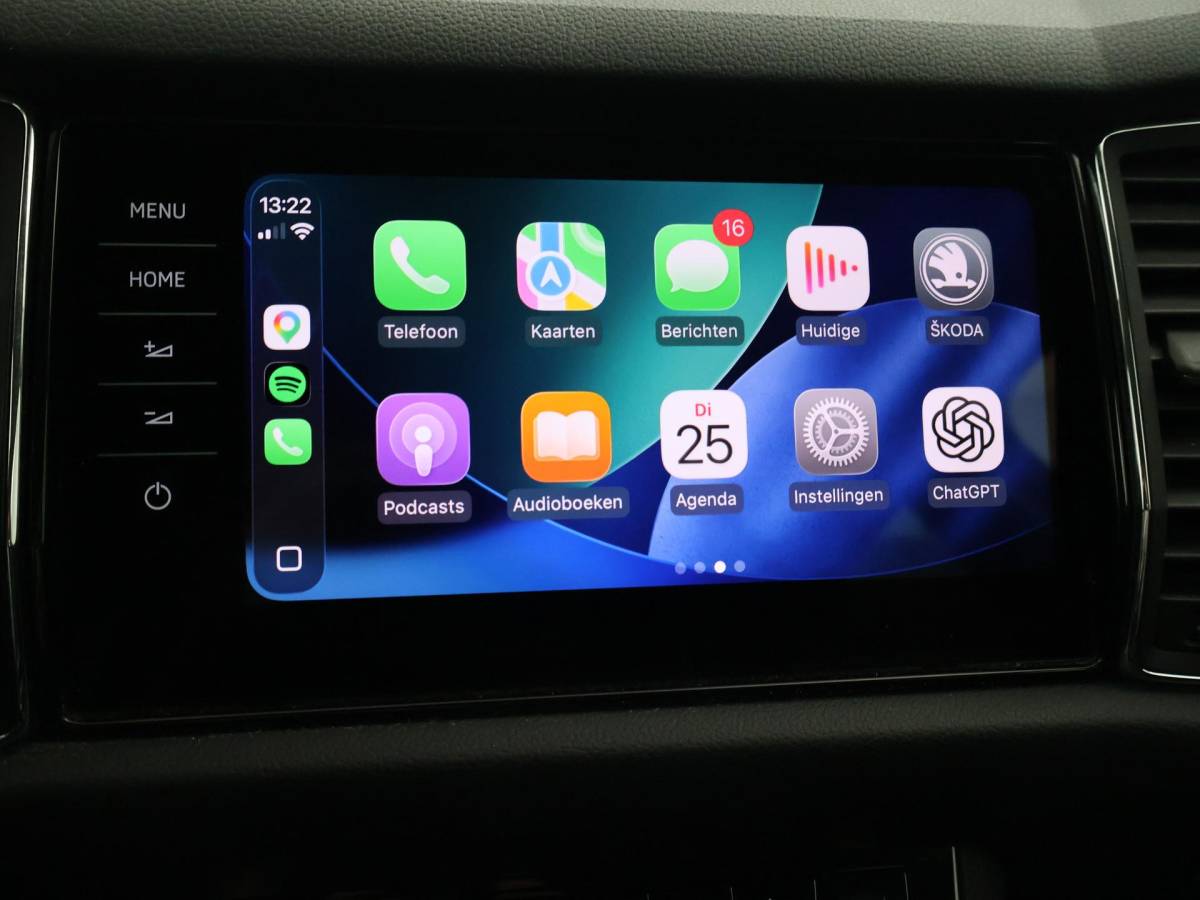 Škoda Kodiaq Skoda Kodiaq 1.5 TSI 150 PK + WEGKL. TREKHAAK 1800 KG | CARPLAY | CANTON | ADAPTIVE CRUISE | CAMERA