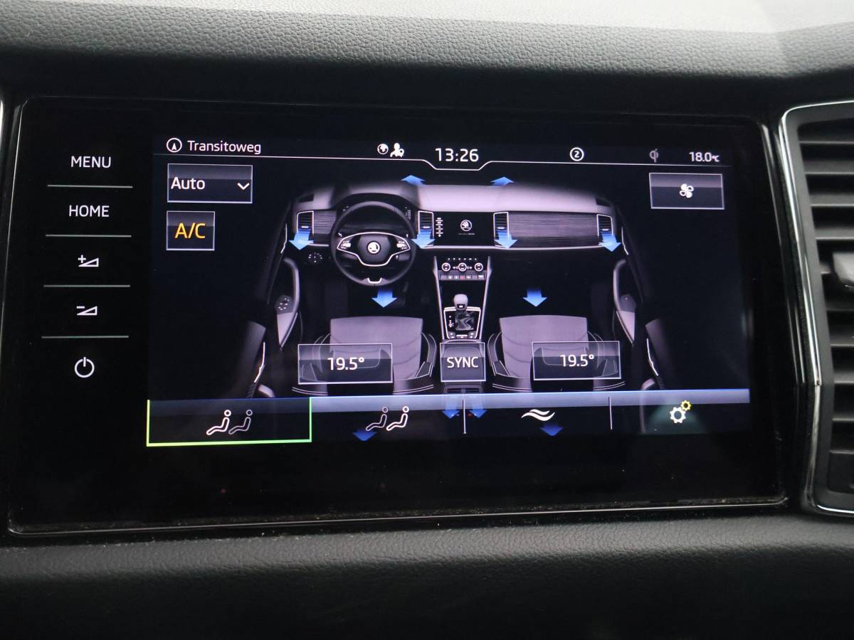 Škoda Kodiaq Skoda Kodiaq 1.5 TSI 150 PK + WEGKL. TREKHAAK 1800 KG | CARPLAY | CANTON | ADAPTIVE CRUISE | CAMERA