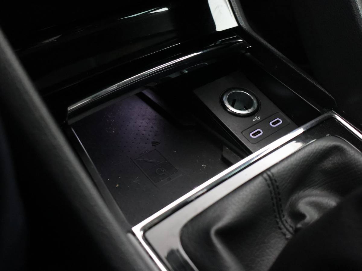Škoda Kodiaq Skoda Kodiaq 1.5 TSI 150 PK + WEGKL. TREKHAAK 1800 KG | CARPLAY | CANTON | ADAPTIVE CRUISE | CAMERA