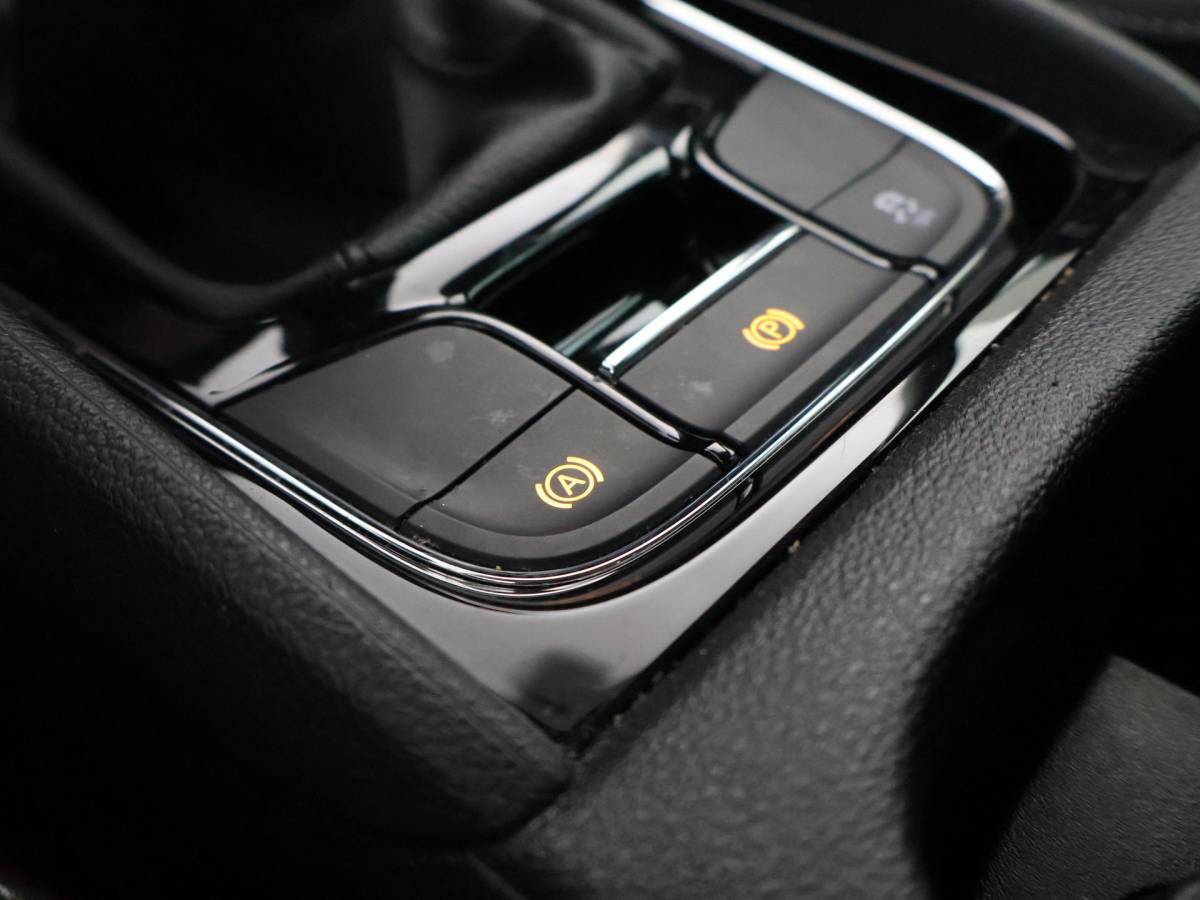 Škoda Kodiaq Skoda Kodiaq 1.5 TSI 150 PK + WEGKL. TREKHAAK 1800 KG | CARPLAY | CANTON | ADAPTIVE CRUISE | CAMERA