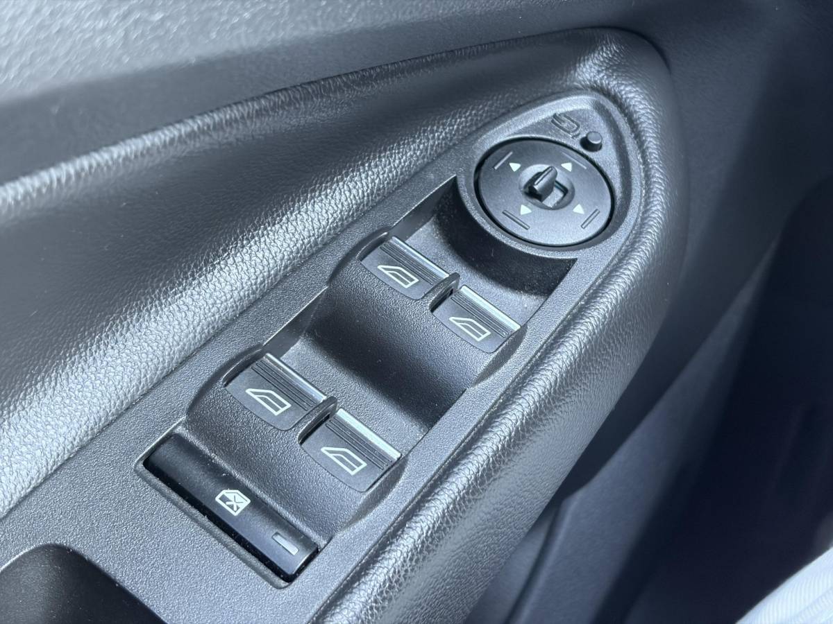 Ford Kuga Ford Kuga 1.5 EcoBoost Trend Ultimate ✓2e Eigenaar✓Navi✓Trekhaak✓Carplay✓Clima✓Cruise✓Lm velgen✓Pdc✓120pk✓6 Bak✓N.A.P✓Apk tot 10-2027