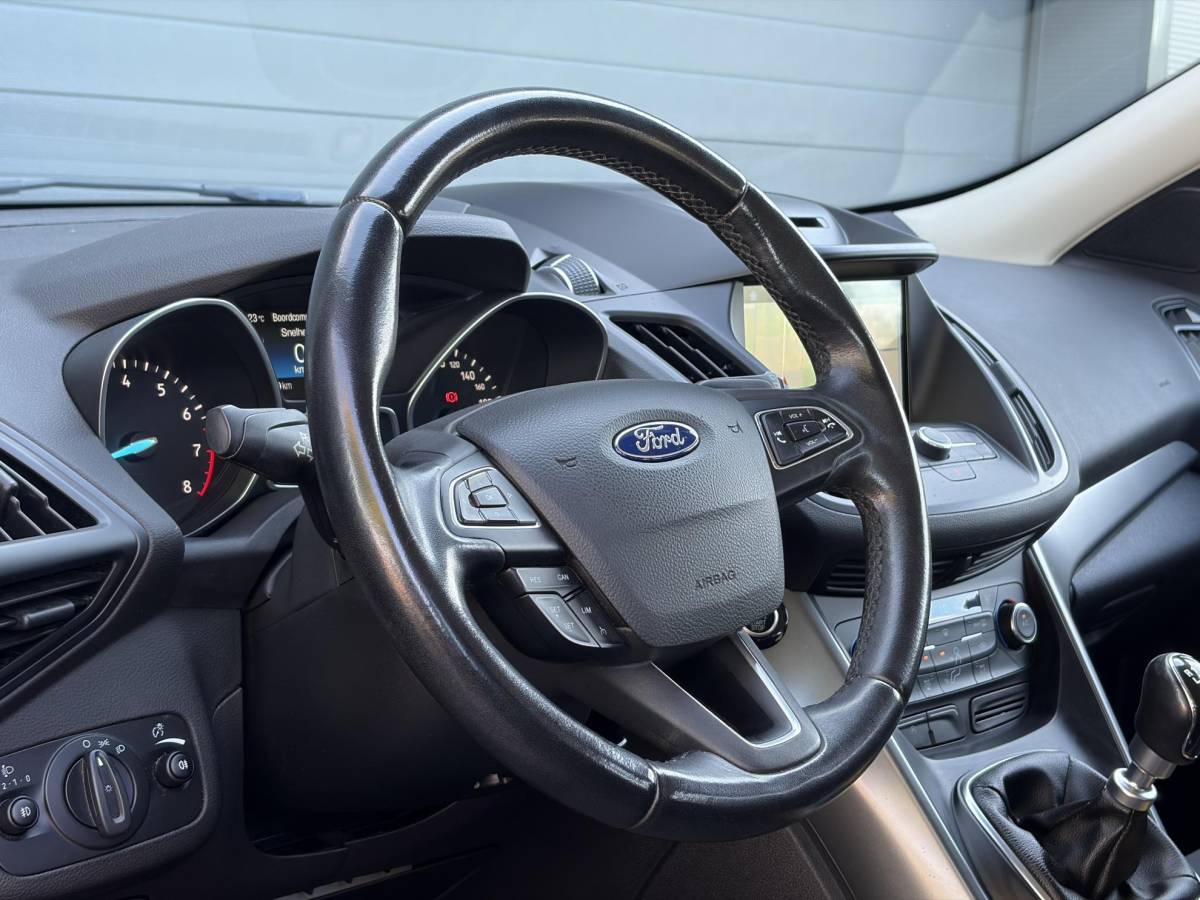 Ford Kuga Ford Kuga 1.5 EcoBoost Trend Ultimate ✓2e Eigenaar✓Navi✓Trekhaak✓Carplay✓Clima✓Cruise✓Lm velgen✓Pdc✓120pk✓6 Bak✓N.A.P✓Apk tot 10-2027