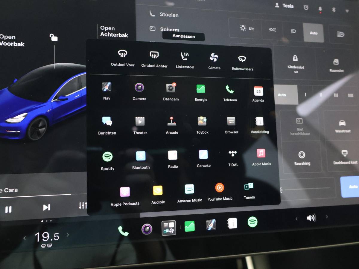 Tesla Model 3 Tesla Model 3 LONG RANGE AWD 75 kWh + TREKHAAK AFNEEMBAAR | PANORAMA | ZWART LEDER | STOELVERW. V+A