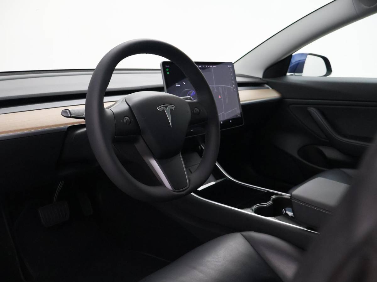 Tesla Model 3 Tesla Model 3 LONG RANGE AWD 75 kWh + TREKHAAK AFNEEMBAAR | PANORAMA | ZWART LEDER | STOELVERW. V+A