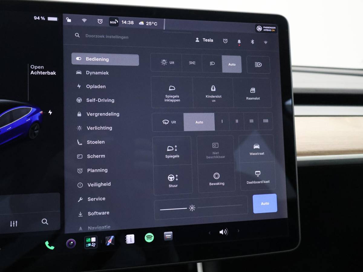 Tesla Model 3 Tesla Model 3 LONG RANGE AWD 75 kWh + TREKHAAK AFNEEMBAAR | PANORAMA | ZWART LEDER | STOELVERW. V+A