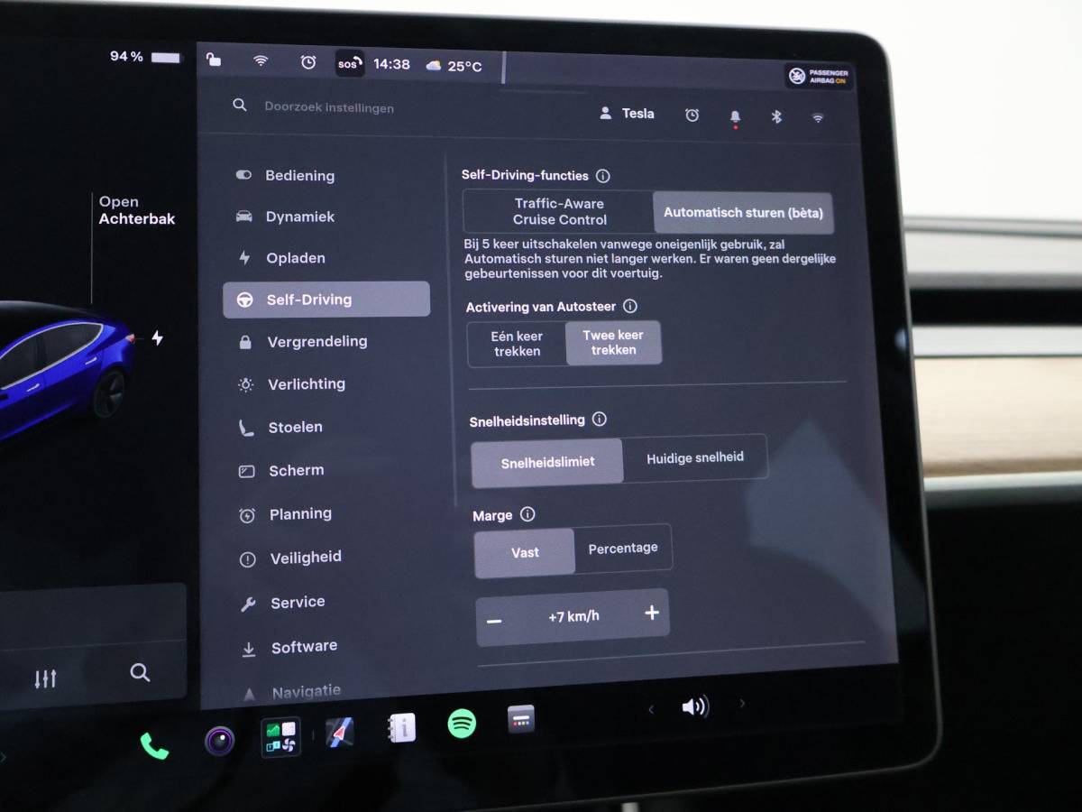 Tesla Model 3 Tesla Model 3 LONG RANGE AWD 75 kWh + TREKHAAK AFNEEMBAAR | PANORAMA | ZWART LEDER | STOELVERW. V+A