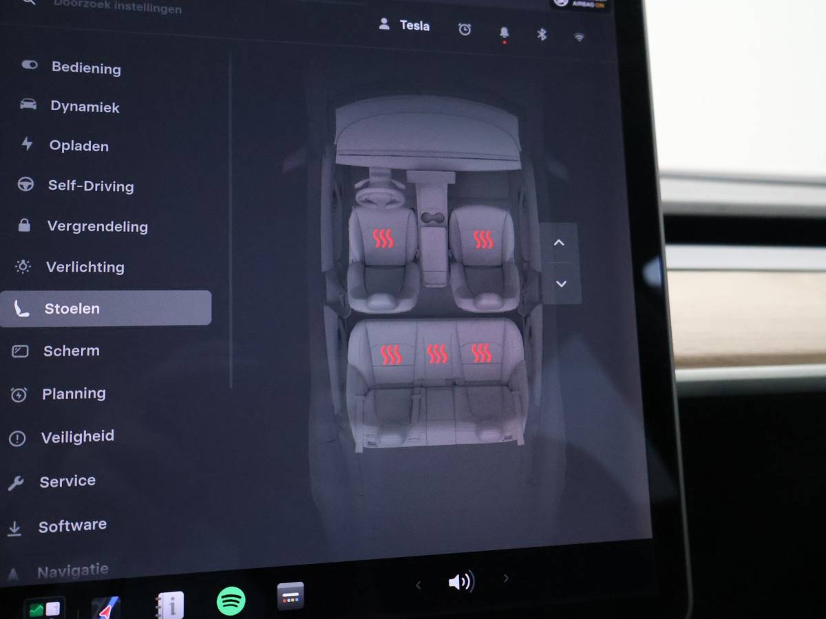 Tesla Model 3 Tesla Model 3 LONG RANGE AWD 75 kWh + TREKHAAK AFNEEMBAAR | PANORAMA | ZWART LEDER | STOELVERW. V+A