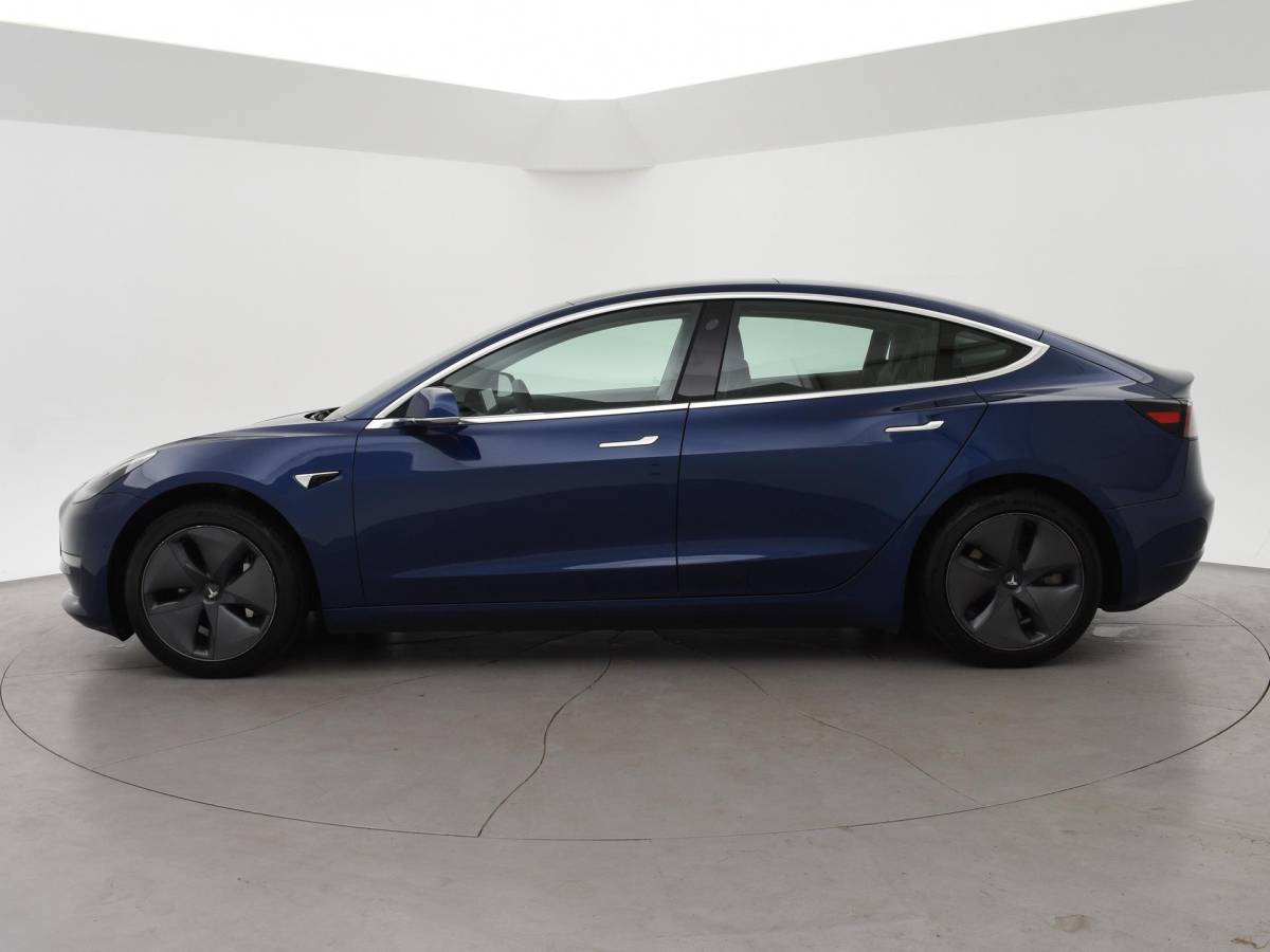 Tesla Model 3 Tesla Model 3 LONG RANGE AWD 75 kWh + TREKHAAK AFNEEMBAAR | PANORAMA | ZWART LEDER | STOELVERW. V+A