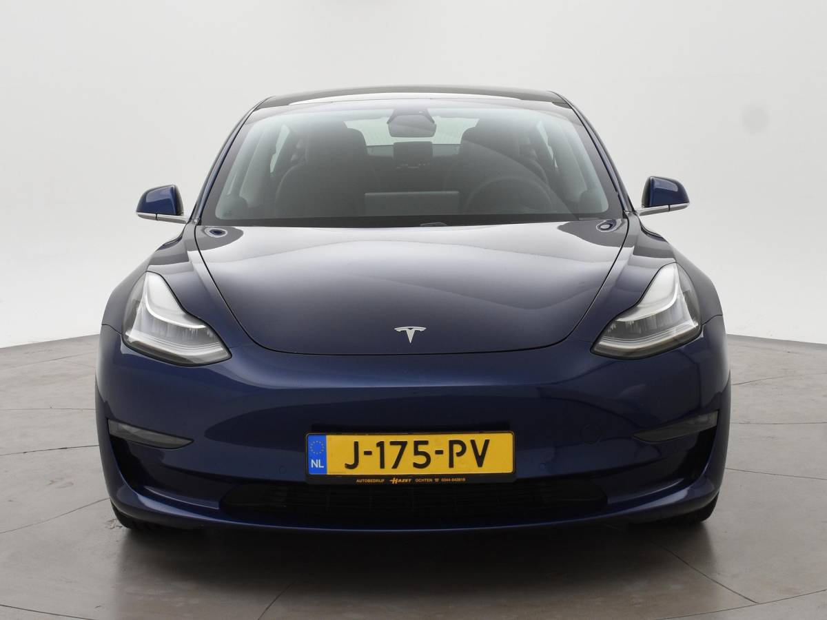 Tesla Model 3 Tesla Model 3 LONG RANGE AWD 75 kWh + TREKHAAK AFNEEMBAAR | PANORAMA | ZWART LEDER | STOELVERW. V+A