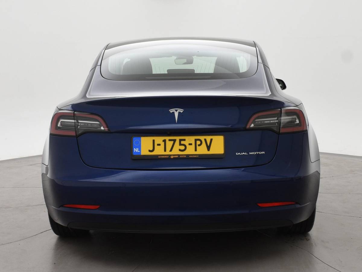 Tesla Model 3 Tesla Model 3 LONG RANGE AWD 75 kWh + TREKHAAK AFNEEMBAAR | PANORAMA | ZWART LEDER | STOELVERW. V+A