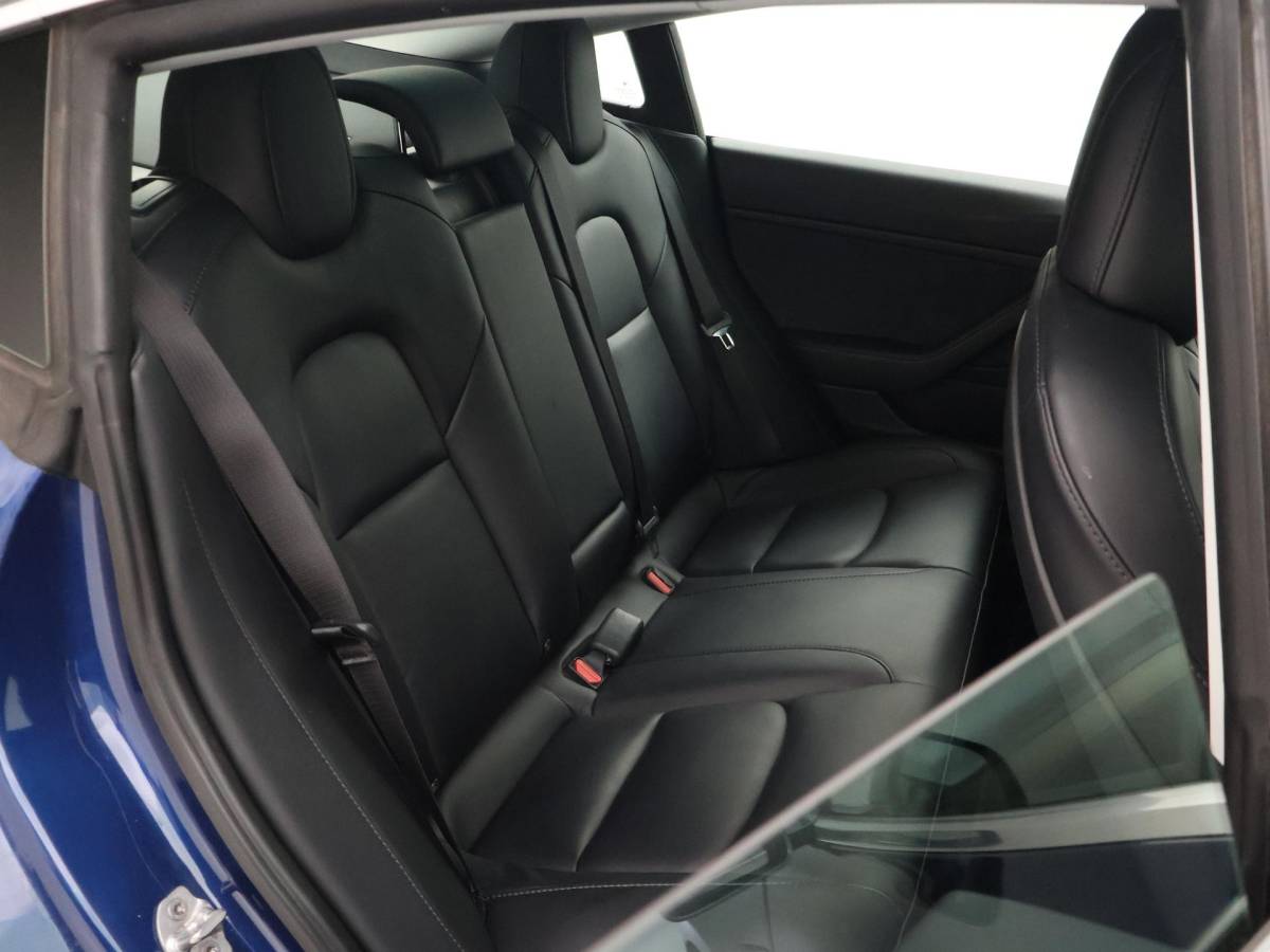 Tesla Model 3 Tesla Model 3 LONG RANGE AWD 75 kWh + TREKHAAK AFNEEMBAAR | PANORAMA | ZWART LEDER | STOELVERW. V+A