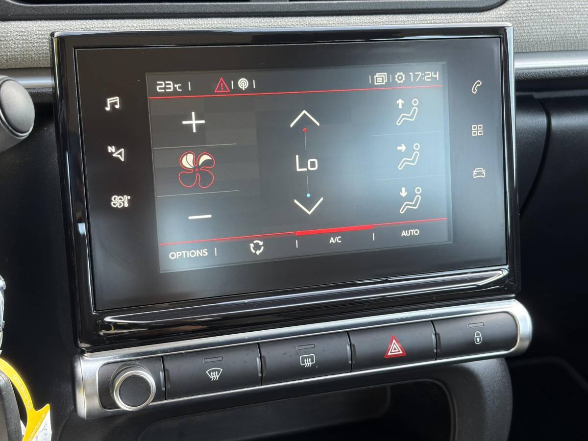Citroën C3 Citroen C3 1.2 PureTech Feel ✓2e Eigenaar✓Navi✓Carplay✓Clima✓Cruise✓Lm velgen✓Rijstrooksensor✓Pdc✓N.A.P✓Apk tot 05-2027