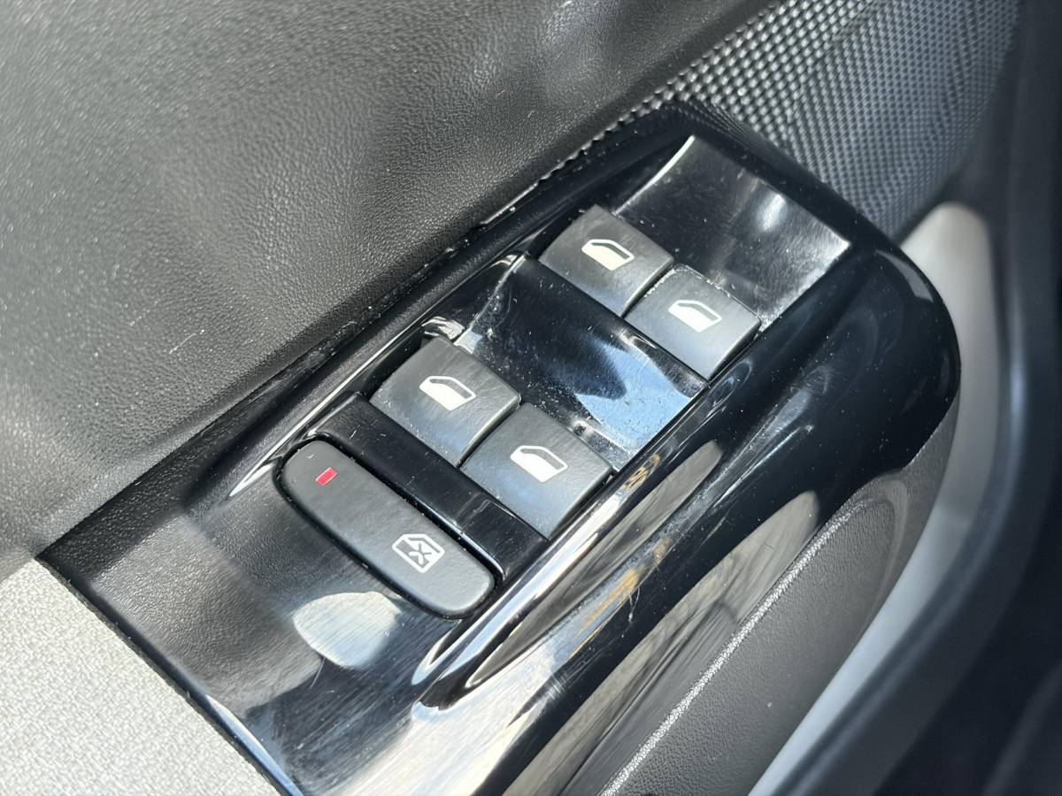 Citroën C3 Citroen C3 1.2 PureTech Feel ✓2e Eigenaar✓Navi✓Carplay✓Clima✓Cruise✓Lm velgen✓Rijstrooksensor✓Pdc✓N.A.P✓Apk tot 05-2027