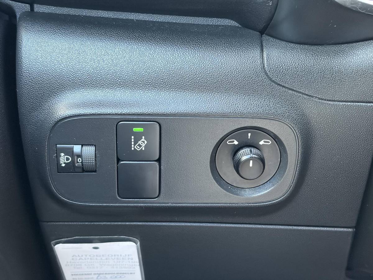 Citroën C3 Citroen C3 1.2 PureTech Feel ✓2e Eigenaar✓Navi✓Carplay✓Clima✓Cruise✓Lm velgen✓Rijstrooksensor✓Pdc✓N.A.P✓Apk tot 05-2027