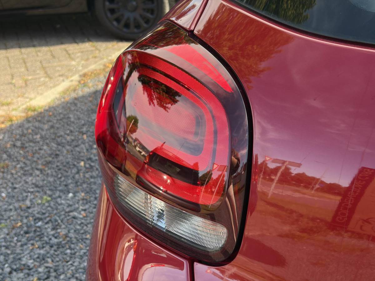 Citroën C3 Citroen C3 1.2 PureTech Feel ✓2e Eigenaar✓Navi✓Carplay✓Clima✓Cruise✓Lm velgen✓Rijstrooksensor✓Pdc✓N.A.P✓Apk tot 05-2027