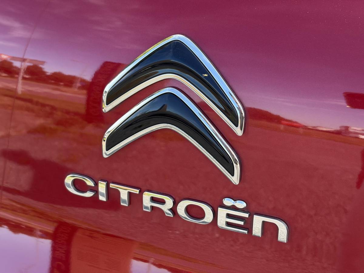 Citroën C3 Citroen C3 1.2 PureTech Feel ✓2e Eigenaar✓Navi✓Carplay✓Clima✓Cruise✓Lm velgen✓Rijstrooksensor✓Pdc✓N.A.P✓Apk tot 05-2027