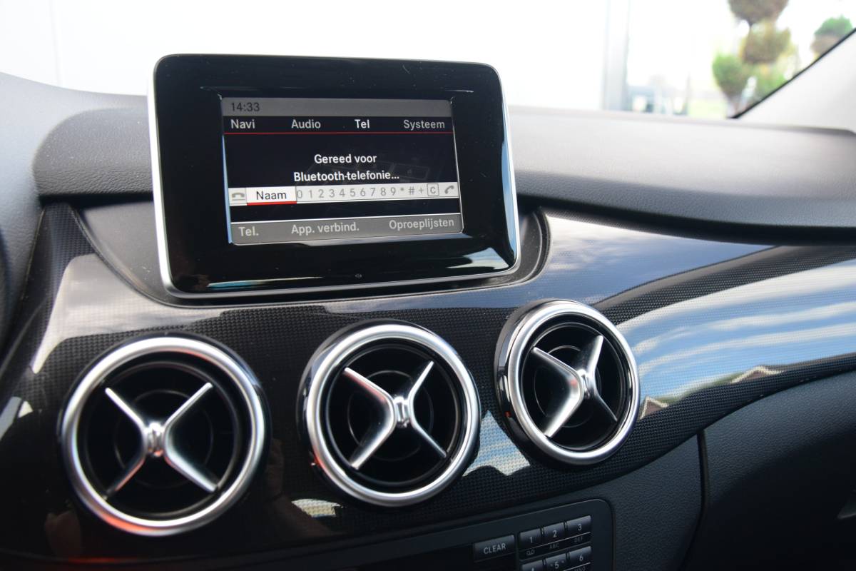 Mercedes-Benz B-Klasse Mercedes-Benz B-klasse 180 Ambition Automaat Bi-Xenon Navi Trekhaak/afneembaar 73dkm!