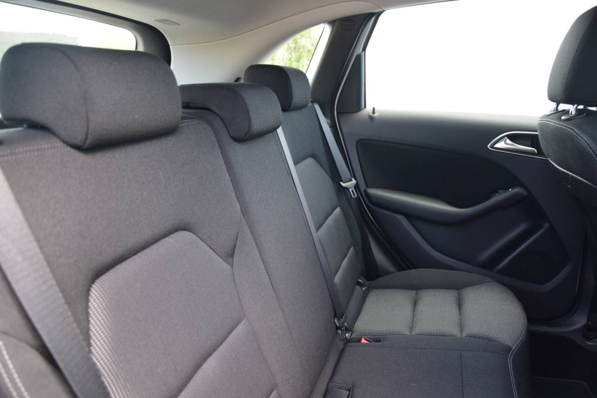Mercedes-Benz B-Klasse Mercedes-Benz B-klasse 180 Ambition Automaat Bi-Xenon Navi Trekhaak/afneembaar 73dkm!