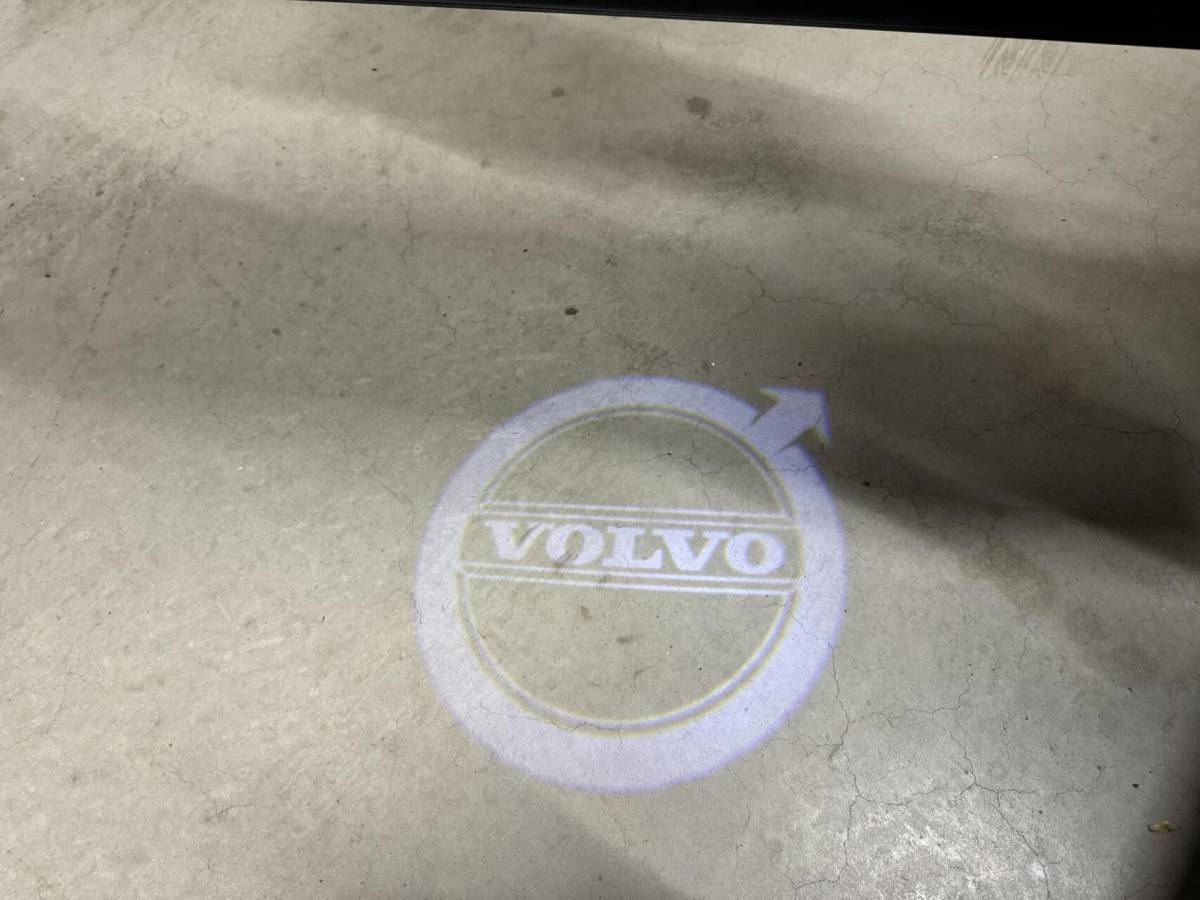 Volvo S60 Volvo S60 2.0 T4 R-Design Autopilot Camera CarPlay Trekh. NAP