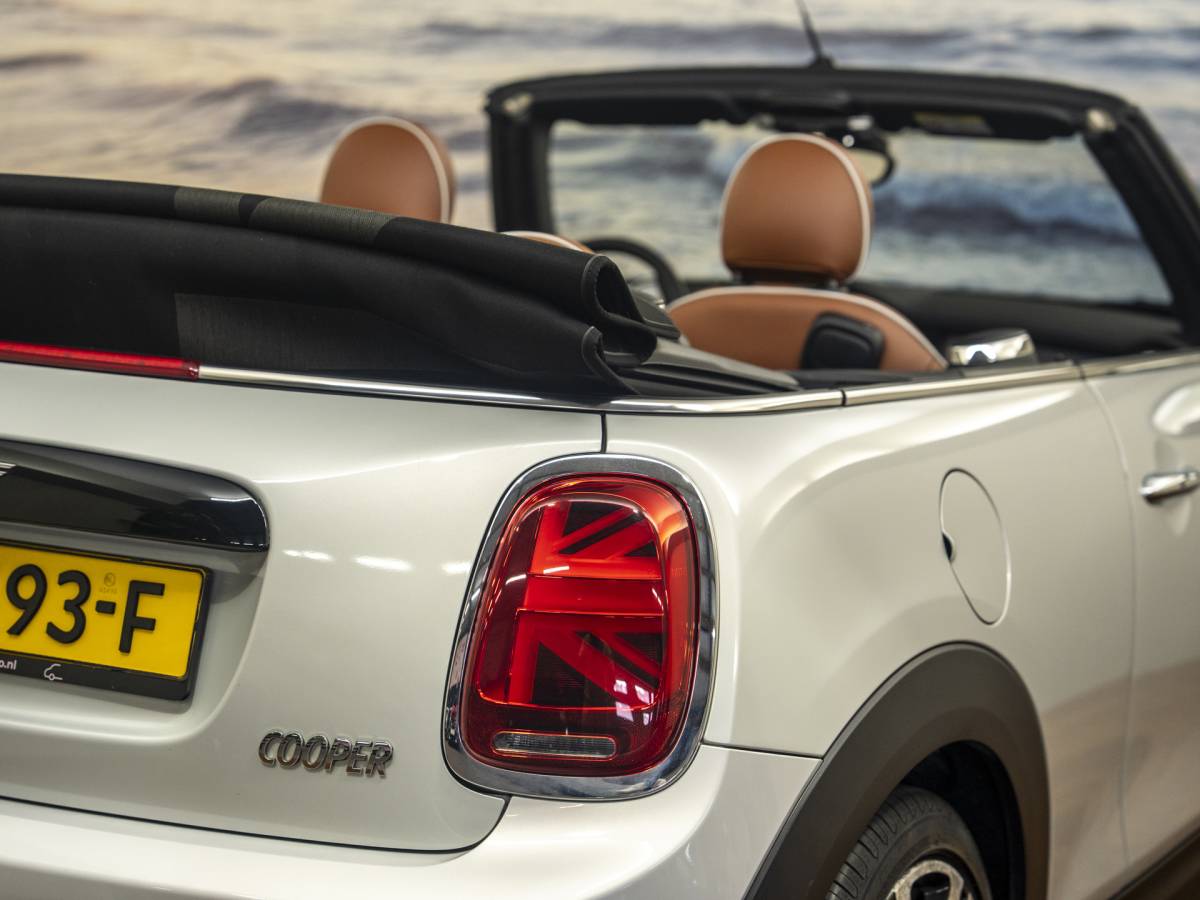 MINI Cooper Cabrio Mini Cabrio 1.5 Cooper, 1ste eigenaar, NAP, Volledig Leer, Harman cardon