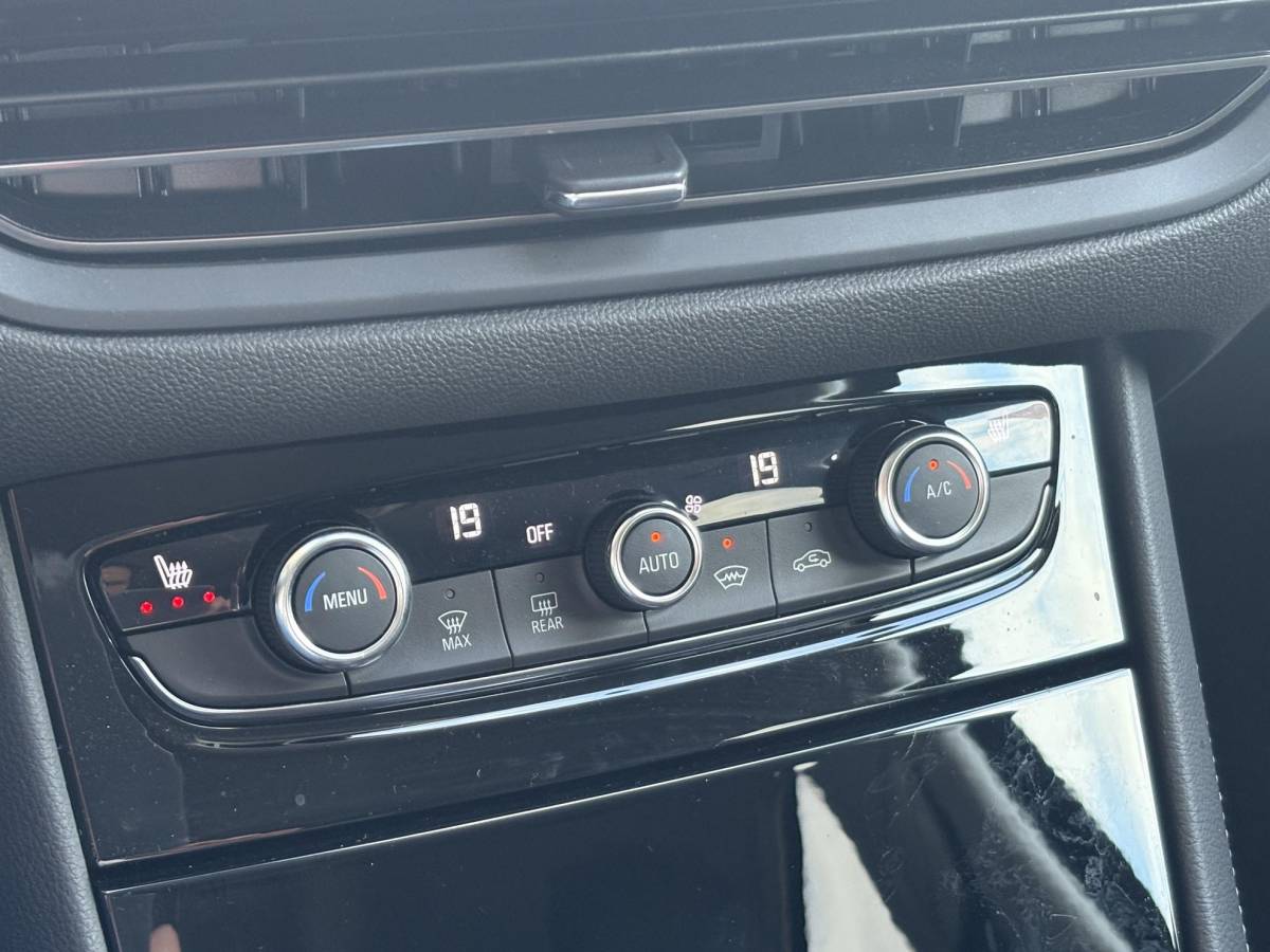 Opel Grandland Opel Grandland 1.6 Turbo Plug-In Hybrid 4×4 GSe | AGR Comfortstoelen | 360gr camera | Elektr. Achterklep | Winterpakket | LED koplampen