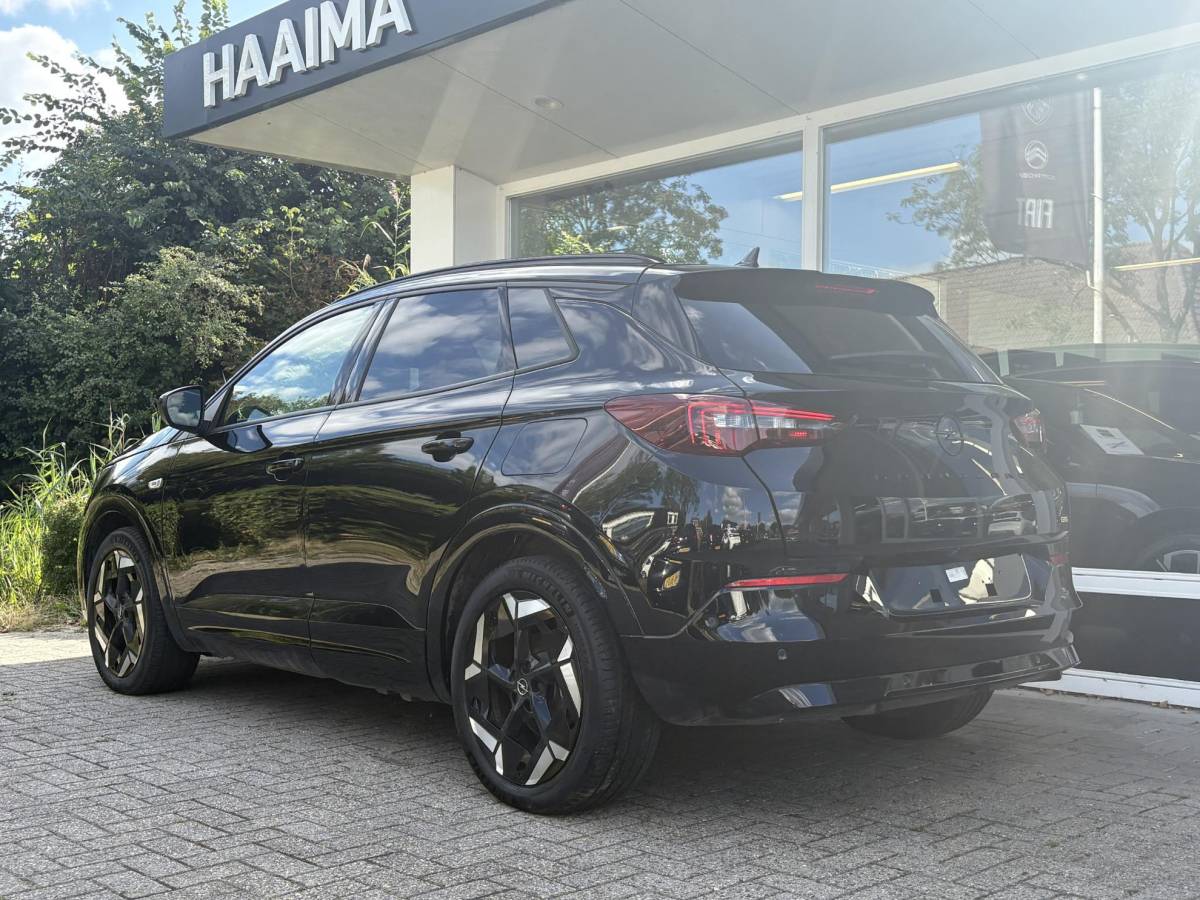 Opel Grandland Opel Grandland 1.6 Turbo Plug-In Hybrid 4×4 GSe | AGR Comfortstoelen | 360gr camera | Elektr. Achterklep | Winterpakket | LED koplampen