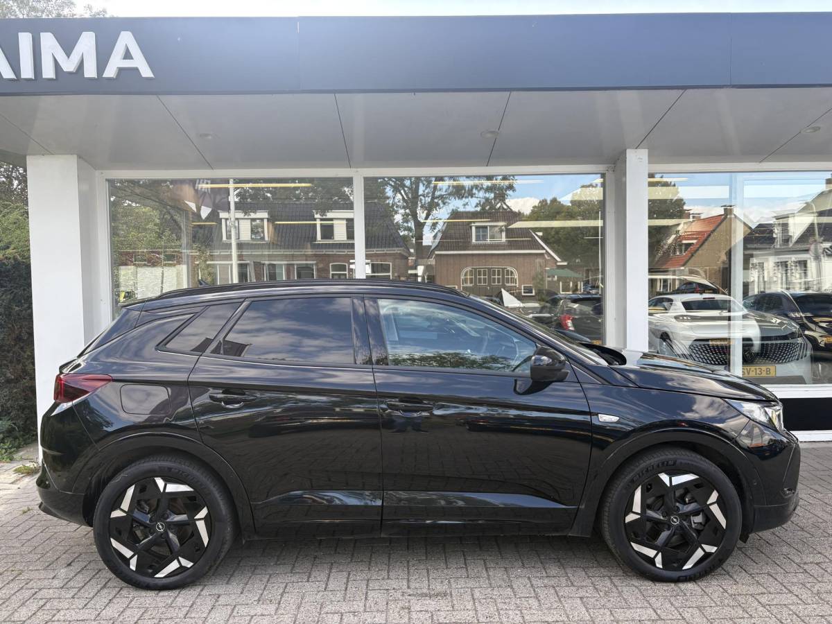 Opel Grandland Opel Grandland 1.6 Turbo Plug-In Hybrid 4×4 GSe | AGR Comfortstoelen | 360gr camera | Elektr. Achterklep | Winterpakket | LED koplampen