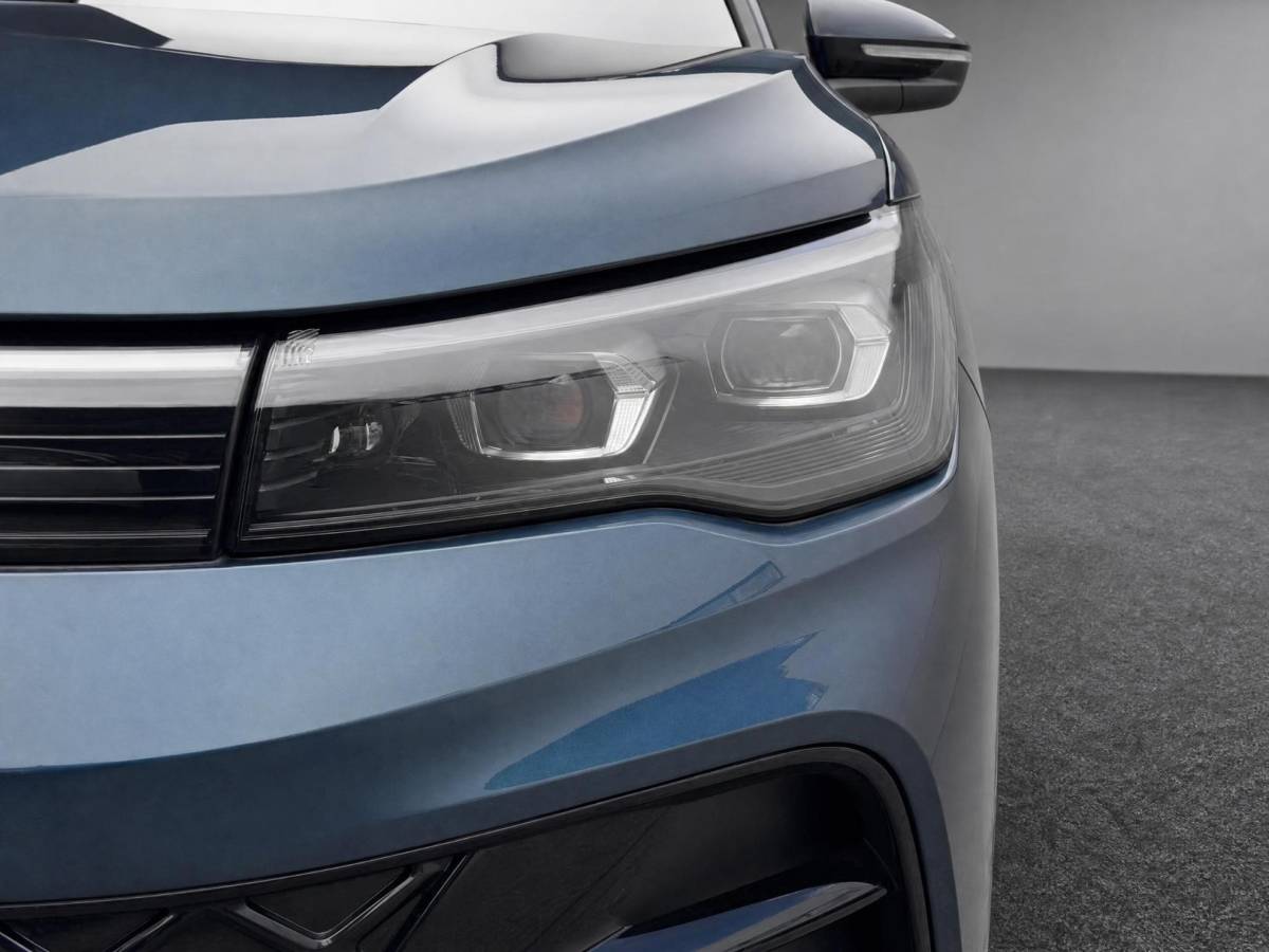 Volkswagen Tiguan Volkswagen Tiguan 1.5 eHybrid 272pk DSG R-Line Edition  · Panoramadak · Inklap. Trekhaak · 360 Camera · Leder Varenna · Elek. Stoelen + Massage · Head-Up Display · Harman Kardon · Garantie t/m 19-05-2030 of 100.000km