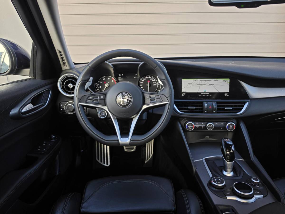Alfa Romeo Giulia Alfa Romeo Giulia 2.0T Super ACC/Leder/Carplay/Dode/Keyless/Camara/DAB/