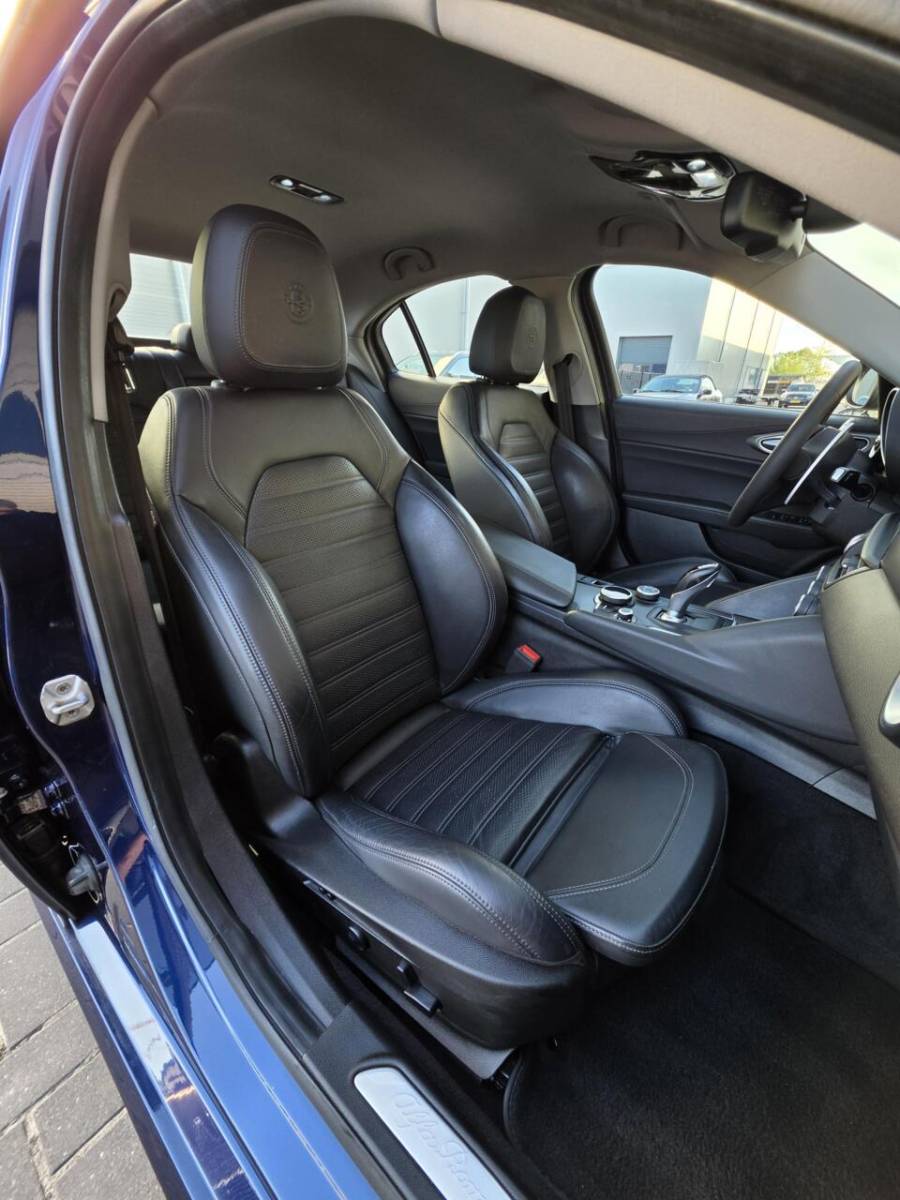 Alfa Romeo Giulia Alfa Romeo Giulia 2.0T Super ACC/Leder/Carplay/Dode/Keyless/Camara/DAB/