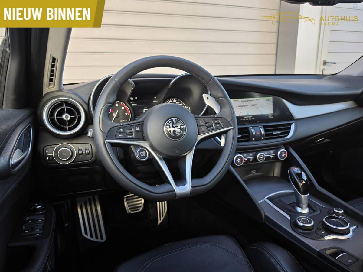 Alfa Romeo Giulia Alfa Romeo Giulia 2.0T Super ACC/Leder/Carplay/Dode/Keyless/Camara/DAB/