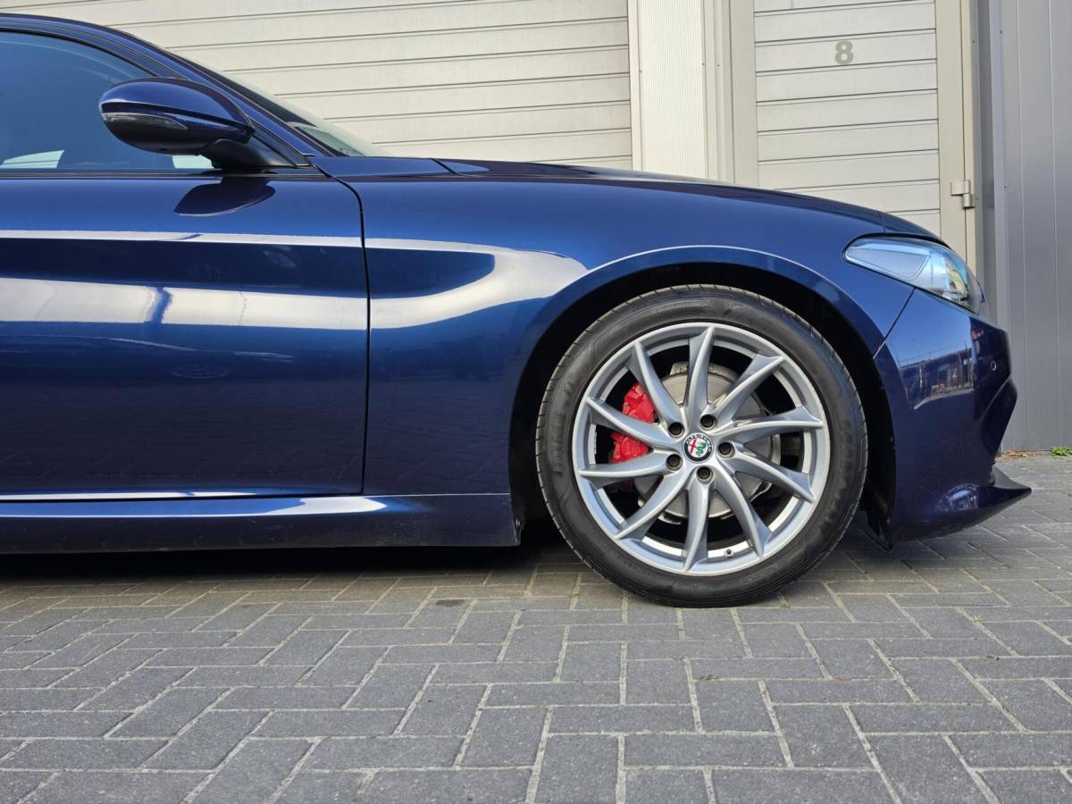 Alfa Romeo Giulia Alfa Romeo Giulia 2.0T Super ACC/Leder/Carplay/Dode/Keyless/Camara/DAB/