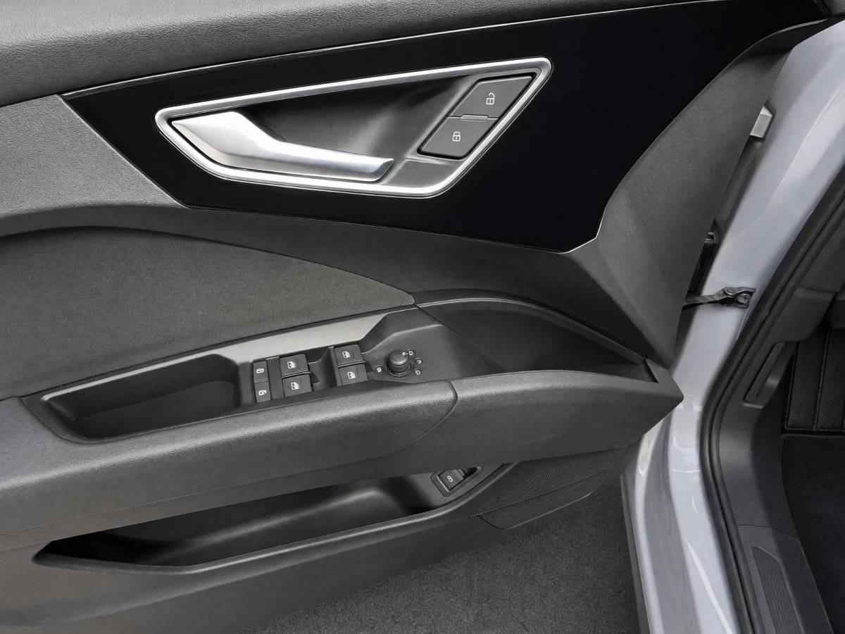 Audi Q4 Sportback e-tron Audi Q4 Sportback e-tron 40 204pk Edition 77 kWh · SOH 95,8% · Camera · Apple/Android Car Play · Cruise Control Adaptief · P-Sensoren · Elek. Achterklep · 19” Inch ·