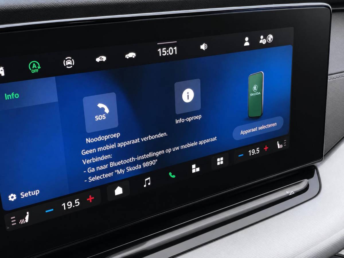 Škoda Octavia Skoda Octavia Combi 1.5TSI/115PK FL Selection · Apple/Android Car Play · Parkeersensoren · Stoelverwarming · Garantie t/m 04-12-2028 of 120000km.